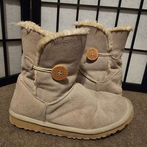 UGG‎ Sand Boots Size 10